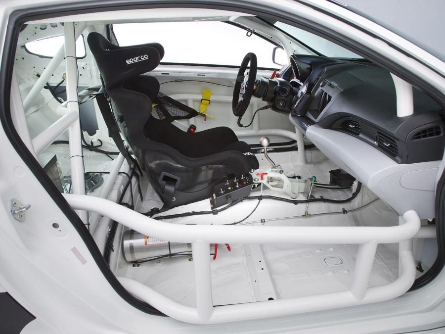  Honda CR-Z Racer for SEMA 2010 года  (фото 4 из 7)